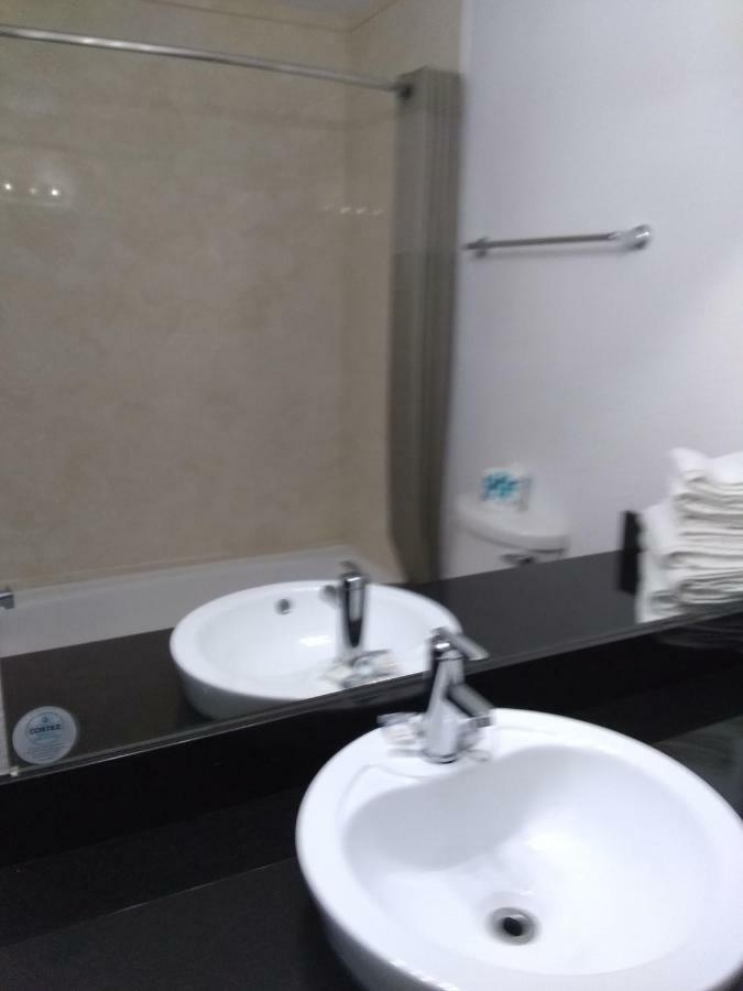 Road Runner Lodge 科特斯 客房 照片